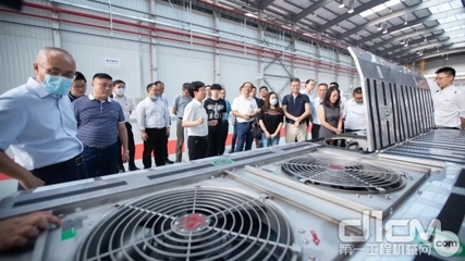 利勃海爾運輸系統慶祝中國平湖新公司正式開業，強化本地化法律合規布局